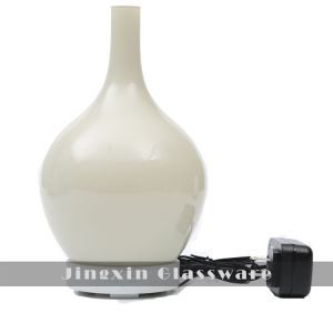 غطاء زجاجي بألوان مختلفة مع ناشر زيت عطري كهربائي