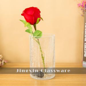 إناء من الزجاج الخشخشة